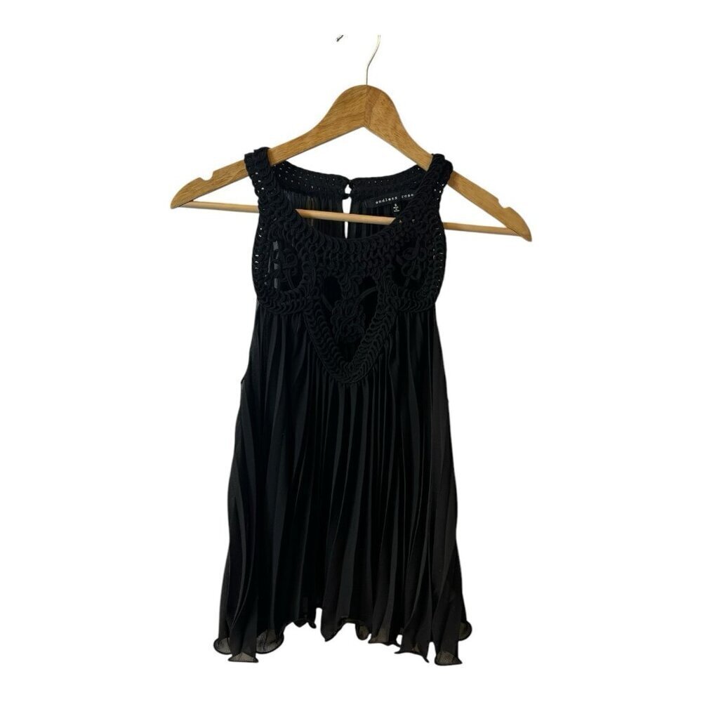 Endless Rose Women’s Crochet Flowy Tank Top Black Size Small NWOT